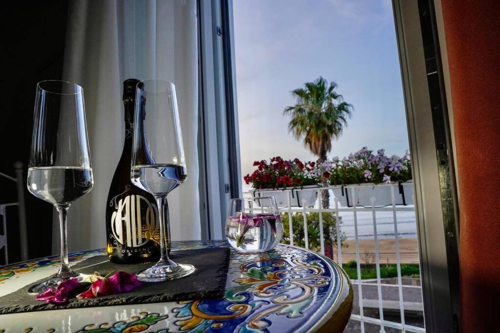 Aquamar Bed And Breakfast Crotone Exteriör bild