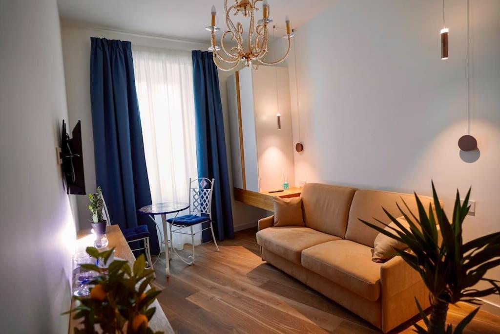 Aquamar Bed And Breakfast Crotone Exteriör bild