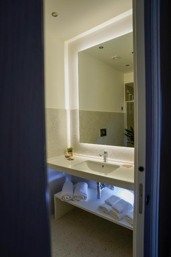 Aquamar Bed And Breakfast Crotone Exteriör bild