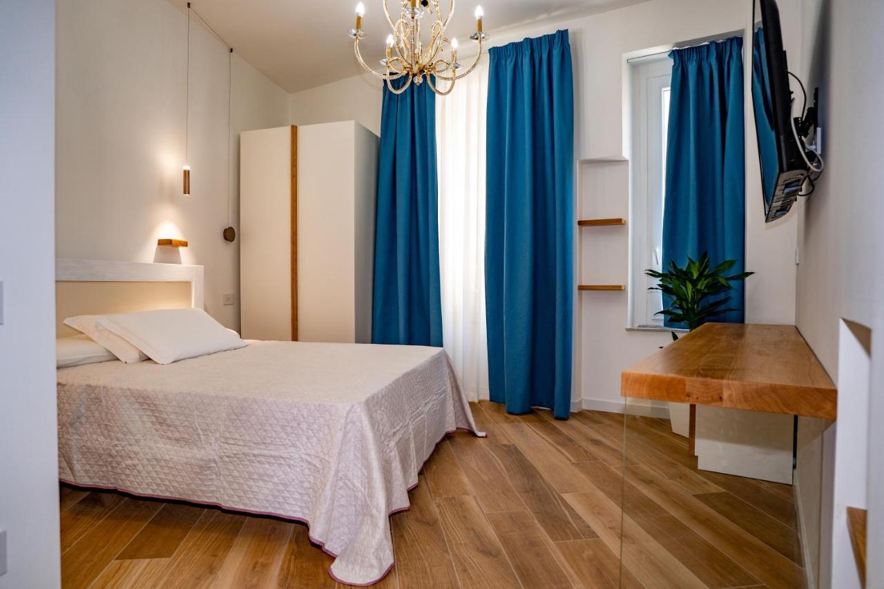 Aquamar Bed And Breakfast Crotone Exteriör bild